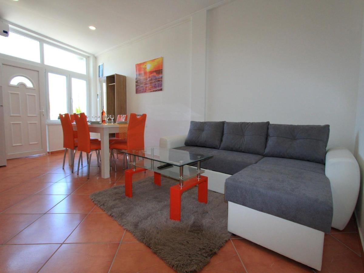 Apartments Nero Novi Vinodolski Esterno foto